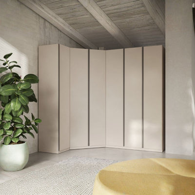 Armadio angolare reversibile Londra con ante battenti colore cashmere e maniglia antracite