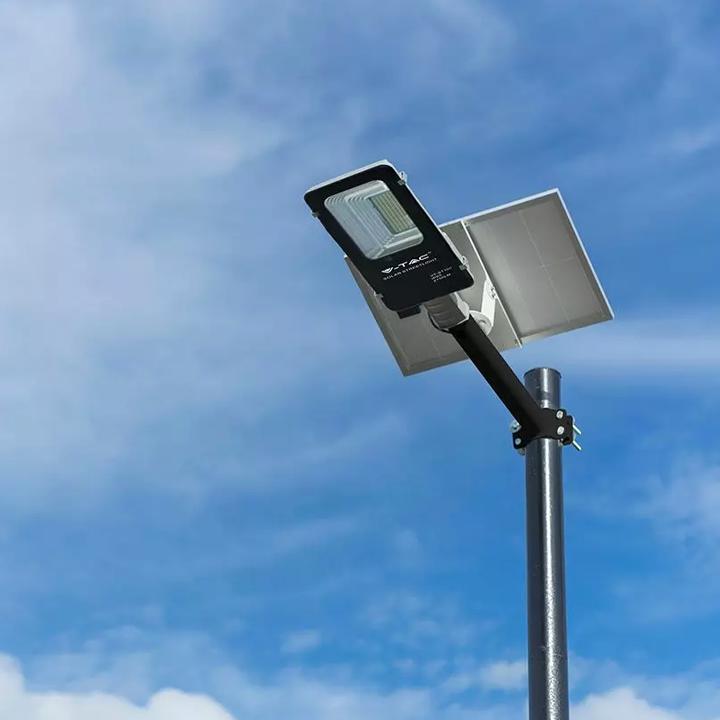 50W LED ARMATURA  STRADALE SOLARE 4000K