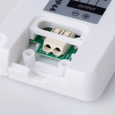 ALIMENTATORE DA MOBILE 24W 12V IP44 98X47X16MM