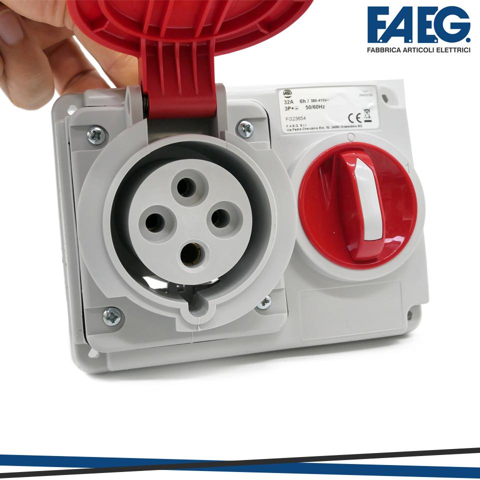 PRESA INTERBL INCASSO 3P+T 32A 380V IP44