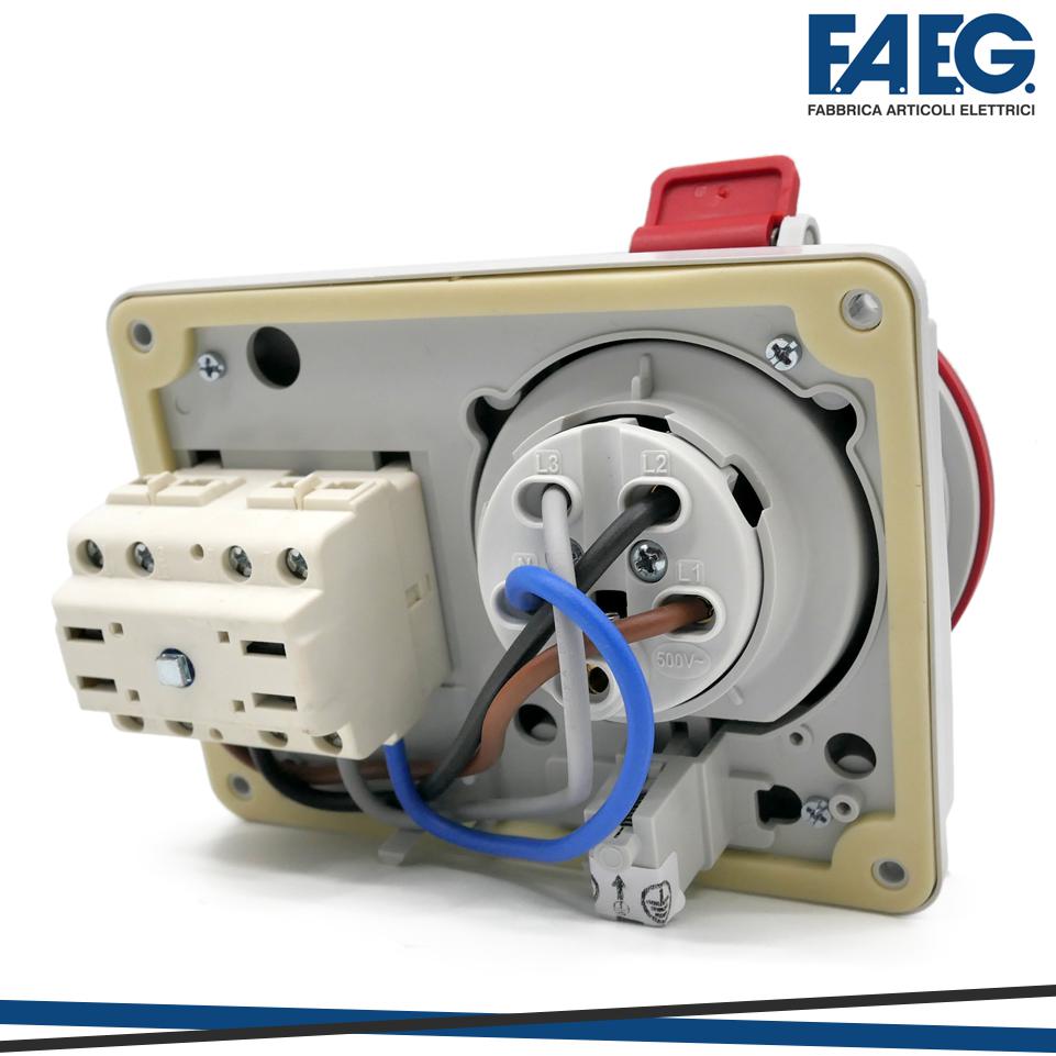PRESA INTERBL INCASSO 3P+N+T 32A 380V IP44
