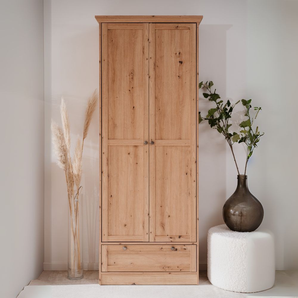 Armadio Timber 40A con 2 ante e 1 cassetto in rovere anticato con pomelli in metallo