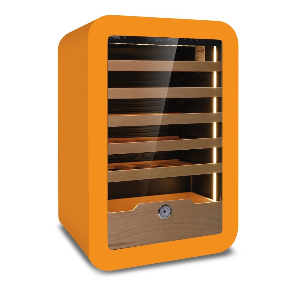 Cantinetta Vinarius 40 ventilato con 5 mensole in legno con guide telescopiche in colore arancio classe G