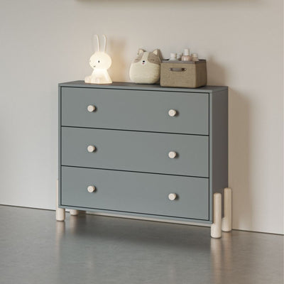 Cassettiera Enola in legno massiccio con 3 cassetti verde cachi e gambe pino