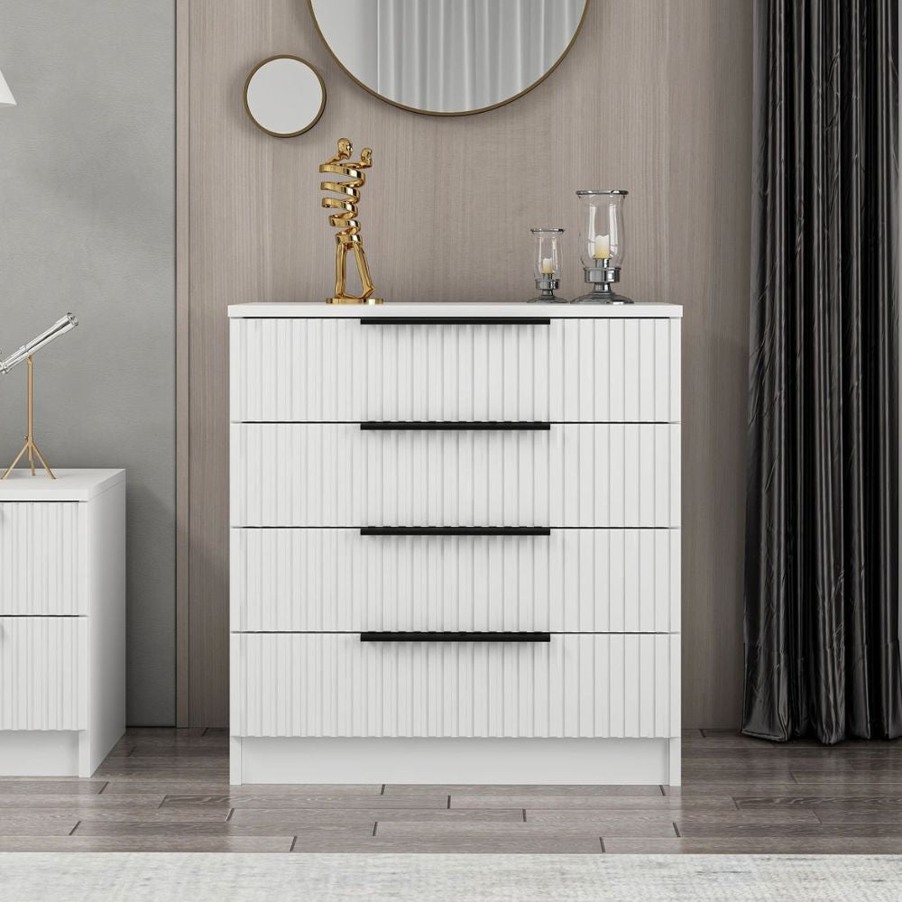 Cassettiera Kale 4 cassetti effetto cannettato bianco con maniglie nere