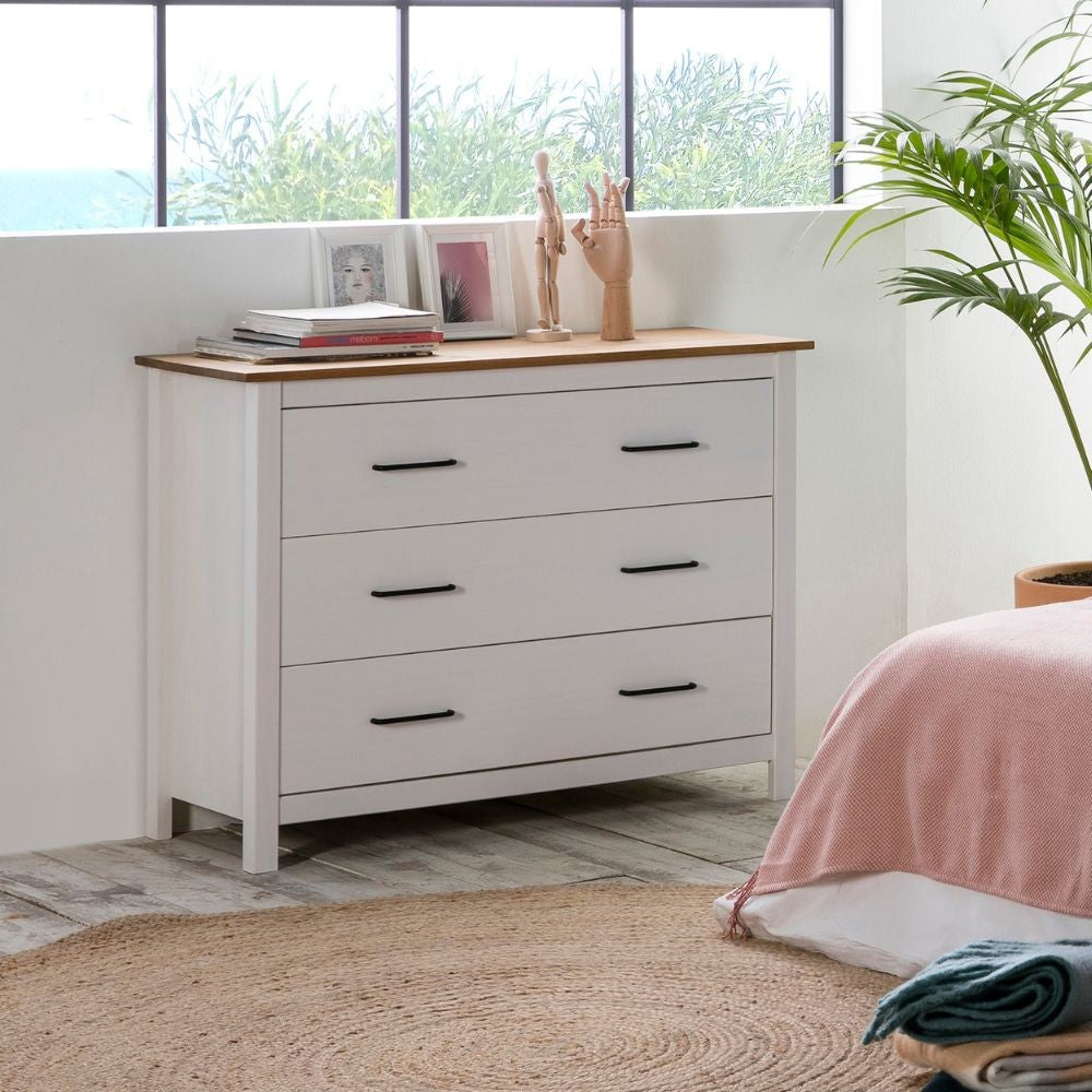 Comò Miranda con 3 cassetti in legno massiccio bianco e top pino