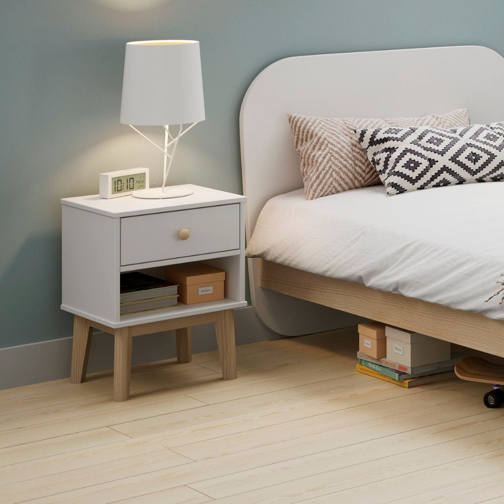 Comodino per cameretta Esteban 1 cassetto in legno massiccio colore bianco