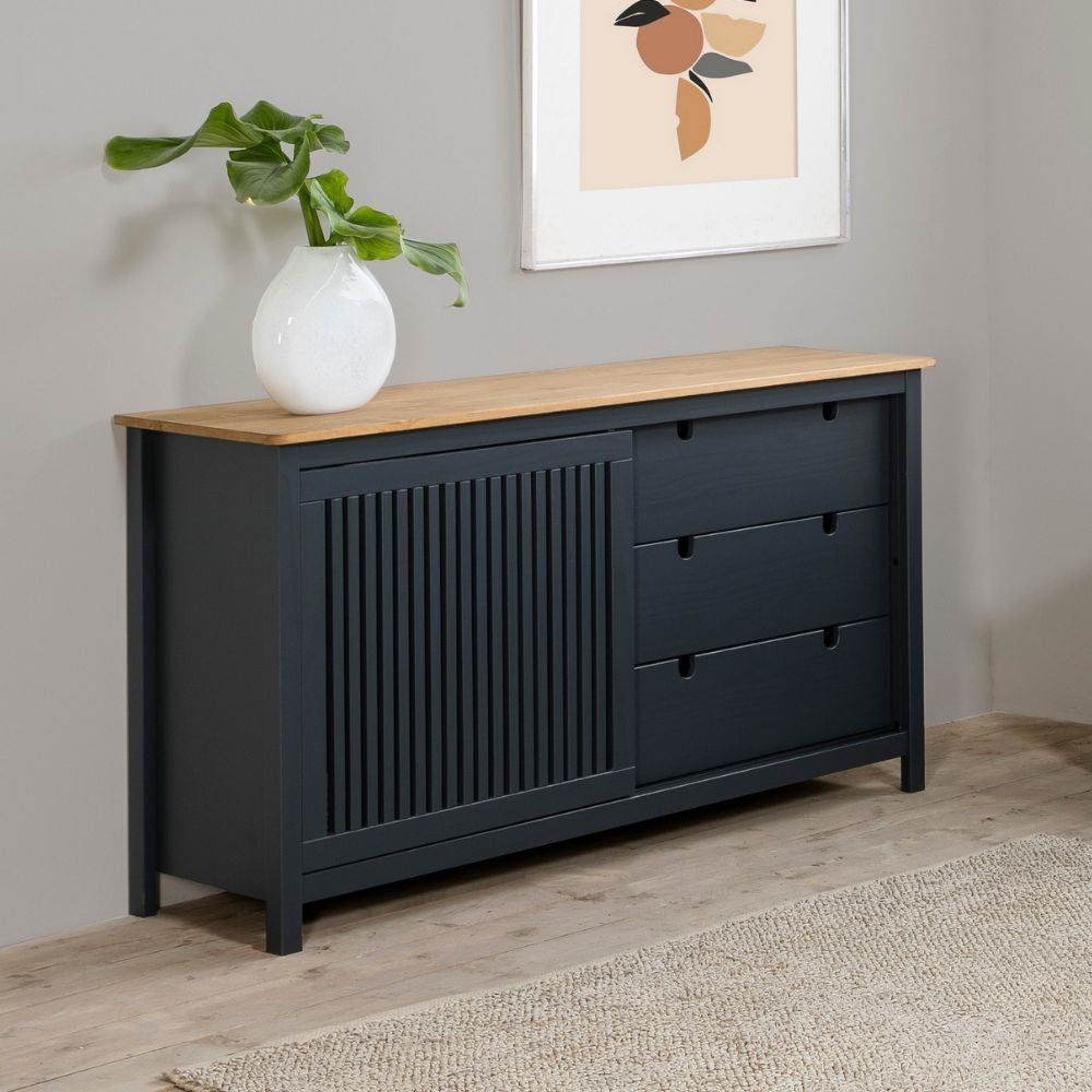Credenza Bruna con 1 anta scorrevole e 3 cassetti  in legno massiccio colore grigio antracite e top pino