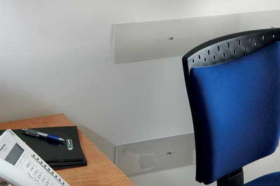Battisedia trasparente con viti e tasselli cm. 12x80