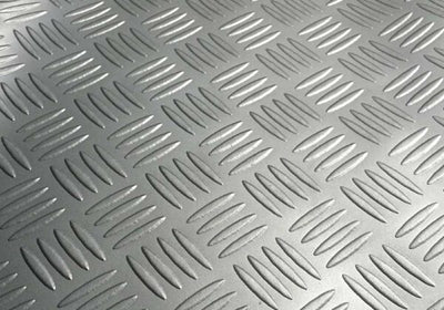 Pavimento PVC effetto lamiera mandorlato mm 1,3 h. 1 mt silver grey