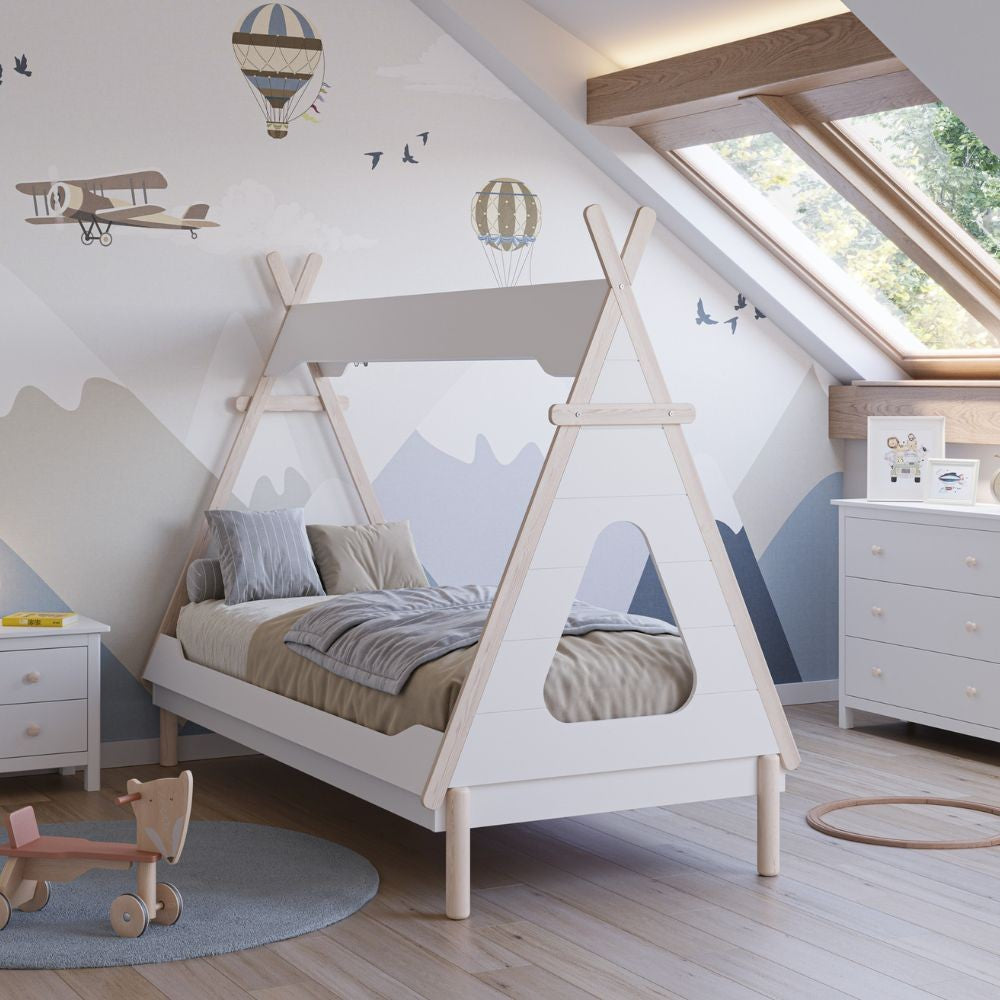 Letto a capanna Nora in legno massiccio colore bianco
