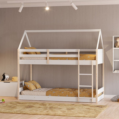 Letto a castello Montessori con struttura a casa in legno colore bianco
