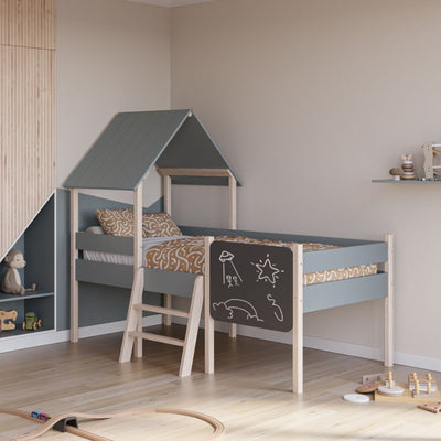 Letto a castello singolo Mint in legno massiccio con lavagnetta colore verde cachi e pino