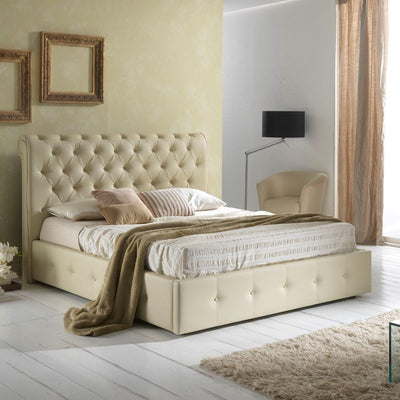 Letto matrimoniale imbottito Peninsula con contenitore in ecopelle crema