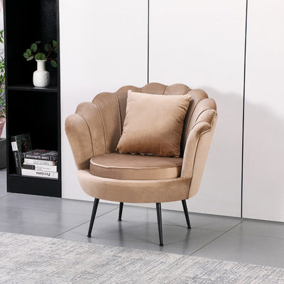 Poltrona a conchiglia Orel in velluto UF910-1 beige e gambe nero