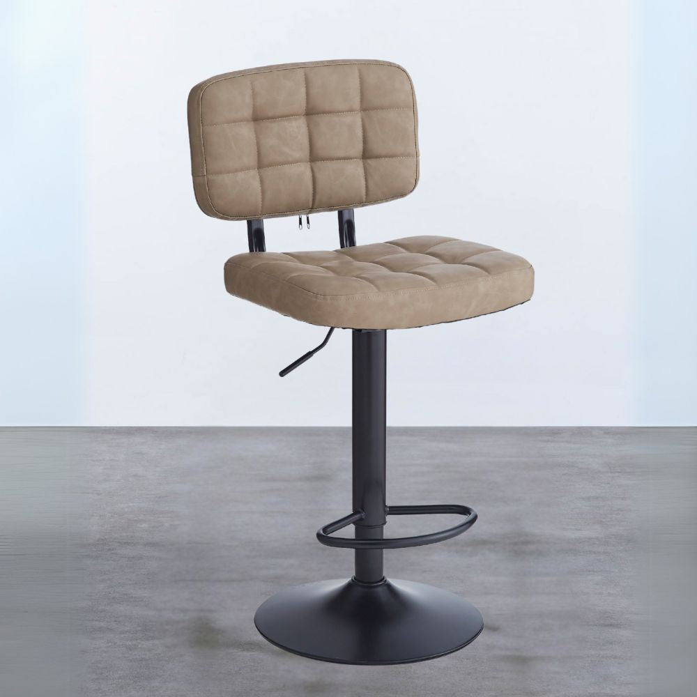 Sgabello Mavi con seduta e schienale in ecopelle tortora e gamba in metallo nero