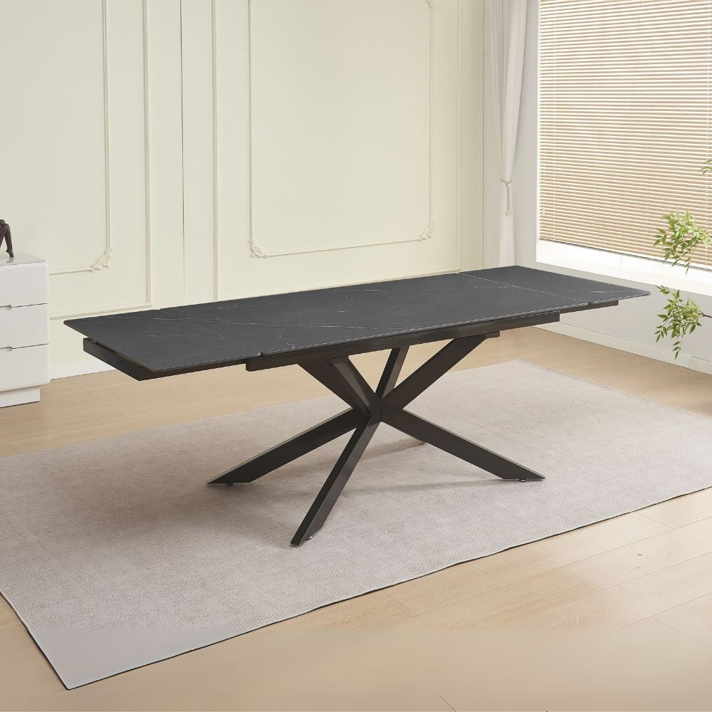 Tavolo Cesar con piano quadrato in ceramica effetto marmo arabesque M346 lucido e gambe in metallo nero